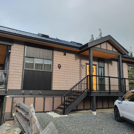 Wild Coast Wilderness Resort Port Renfrew Exteriör bild