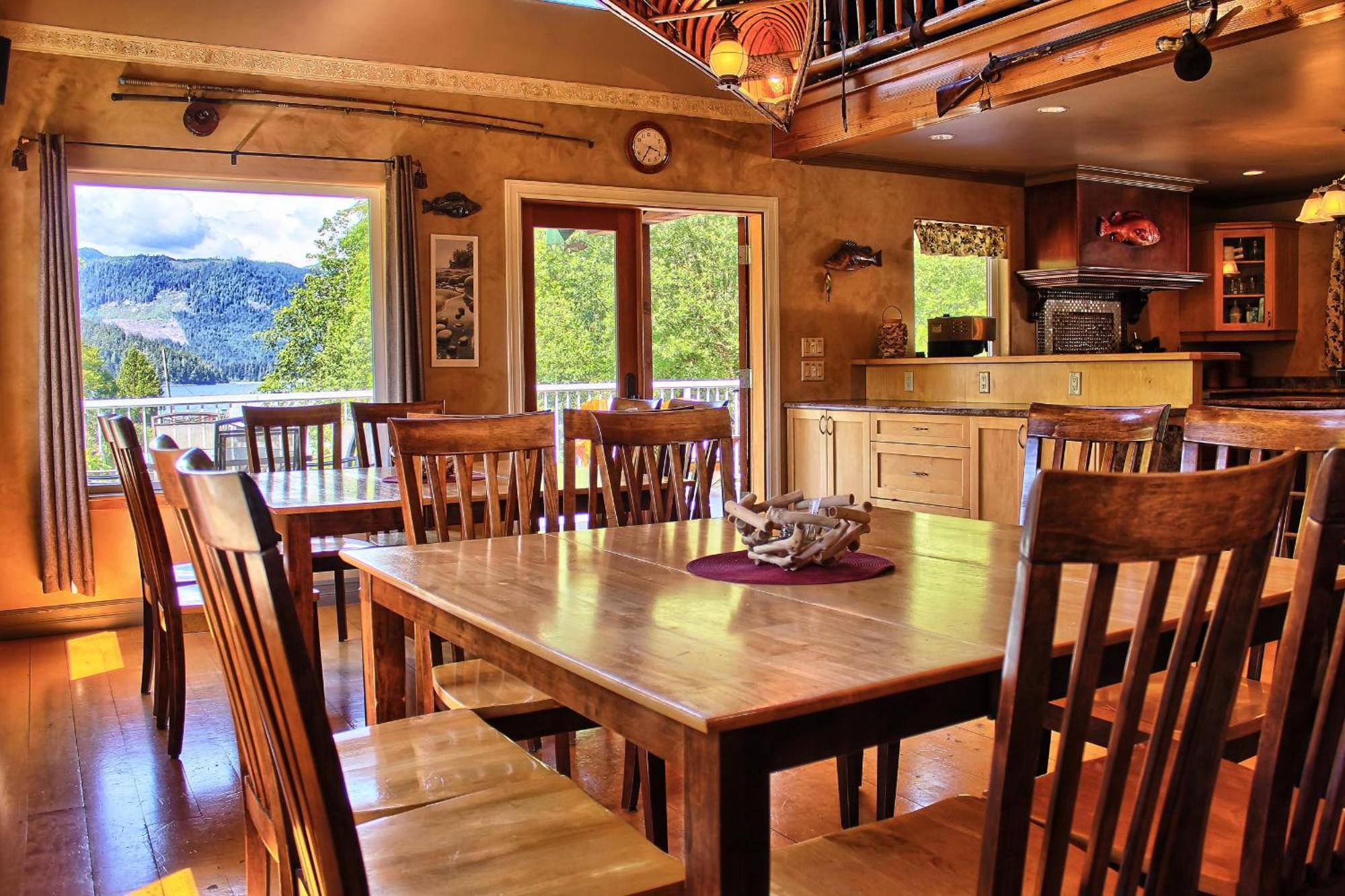 Wild Coast Wilderness Resort Port Renfrew Exteriör bild