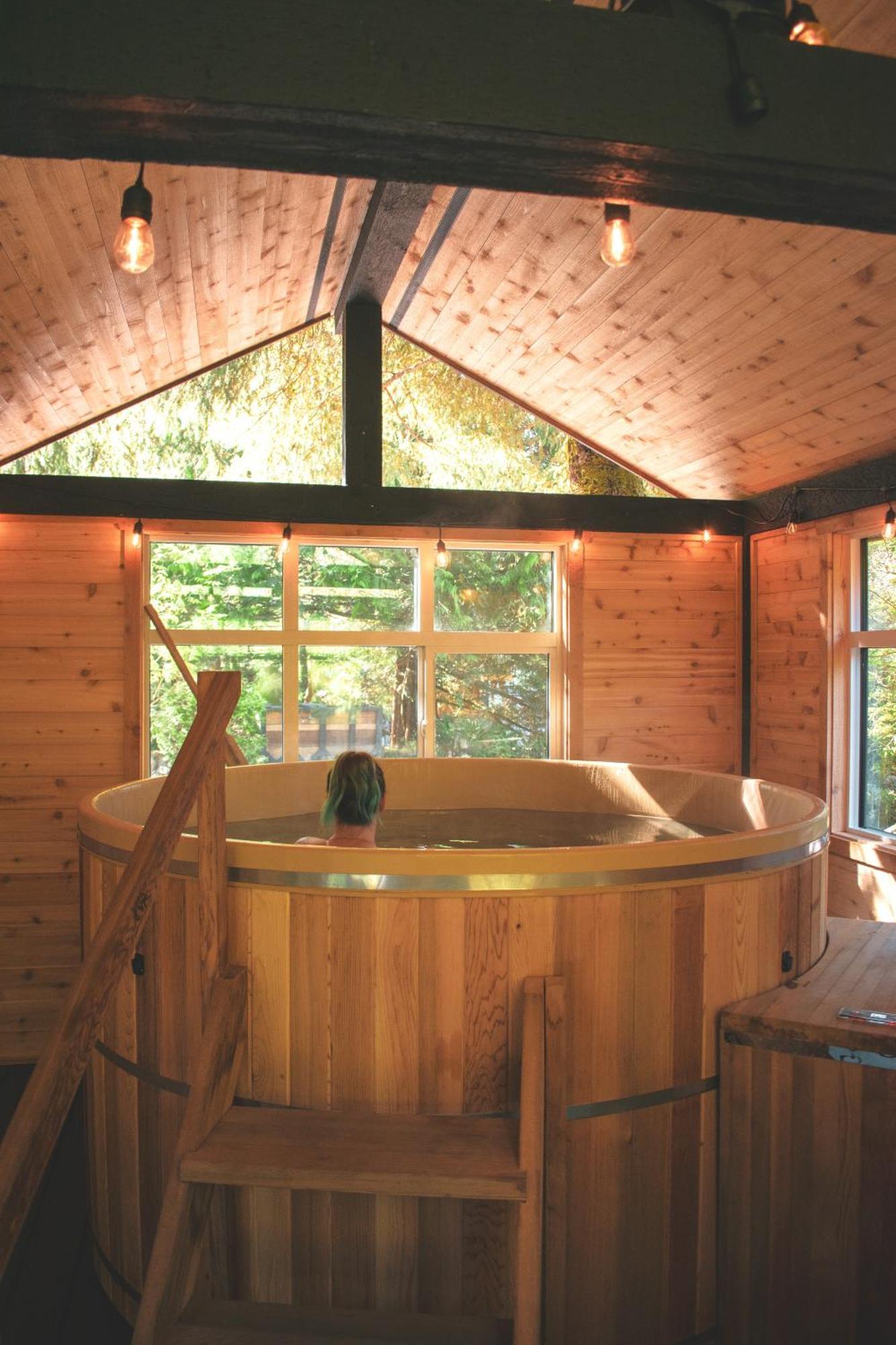 Wild Coast Wilderness Resort Port Renfrew Exteriör bild